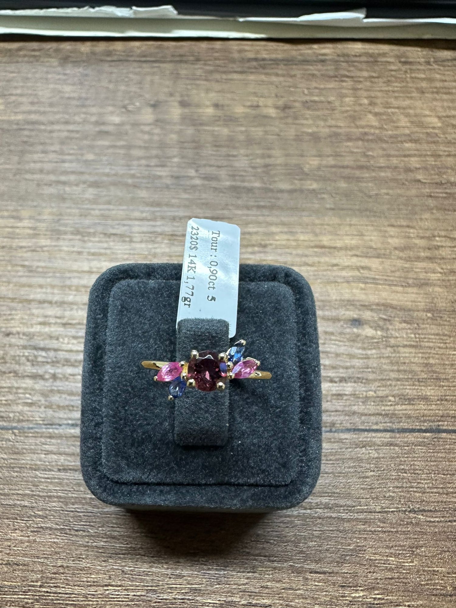 Renkli Taşlı Pırlanta Yüzük